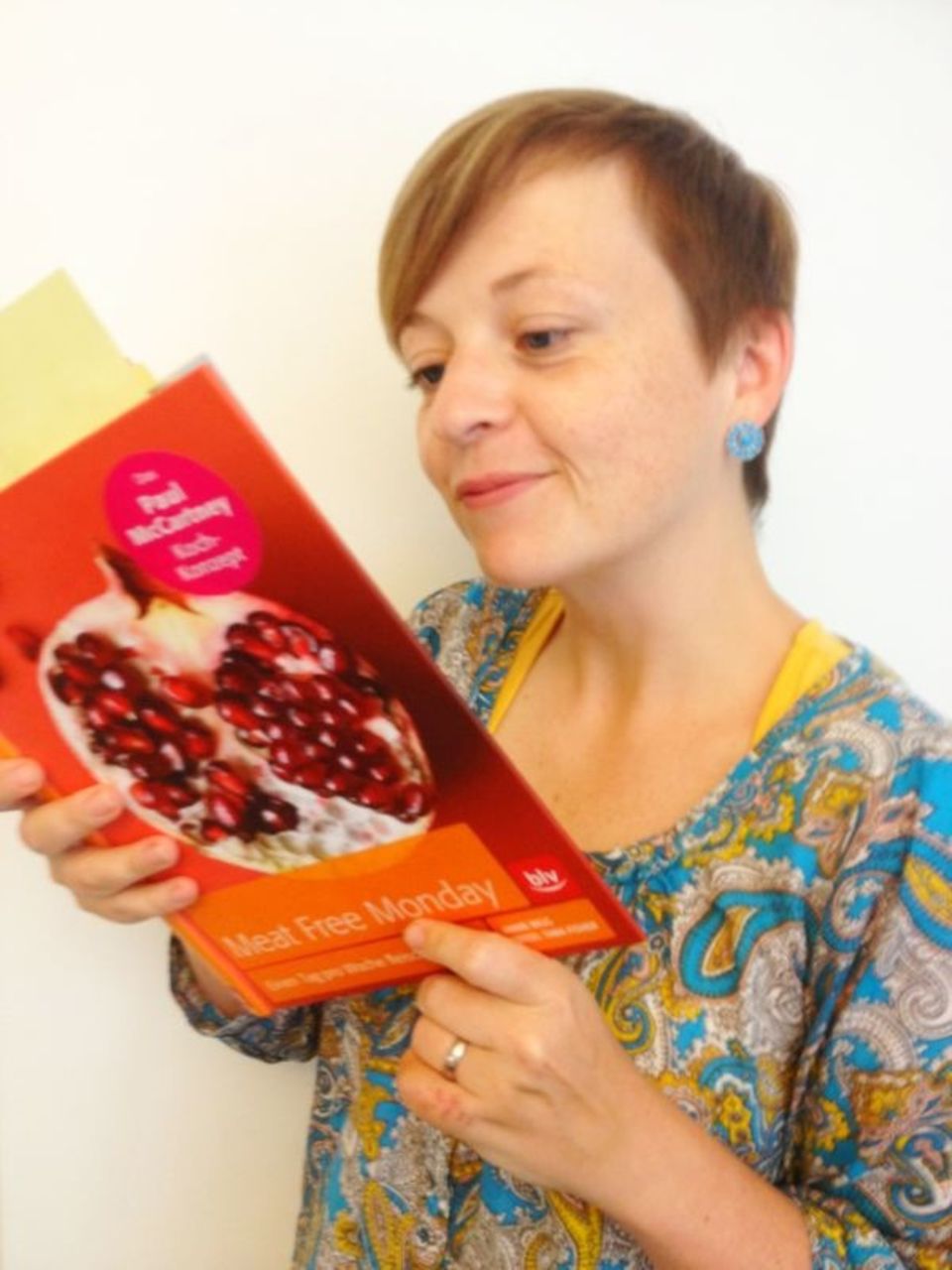 Kochen wie die Stars: Gala.de-Redakteurin Ines Weißbach hat Rezepte aus dem Kochbuch "Meat Free Monday. Einen Tag pro Woche fleischfrei essen" nachgekocht. Gala.de-Redakteurin Ines Weißbach hat Rezepte aus dem Kochbuch "Meat Free Monday. Einen Tag pro Woche fleischfrei essen" nachgekocht.