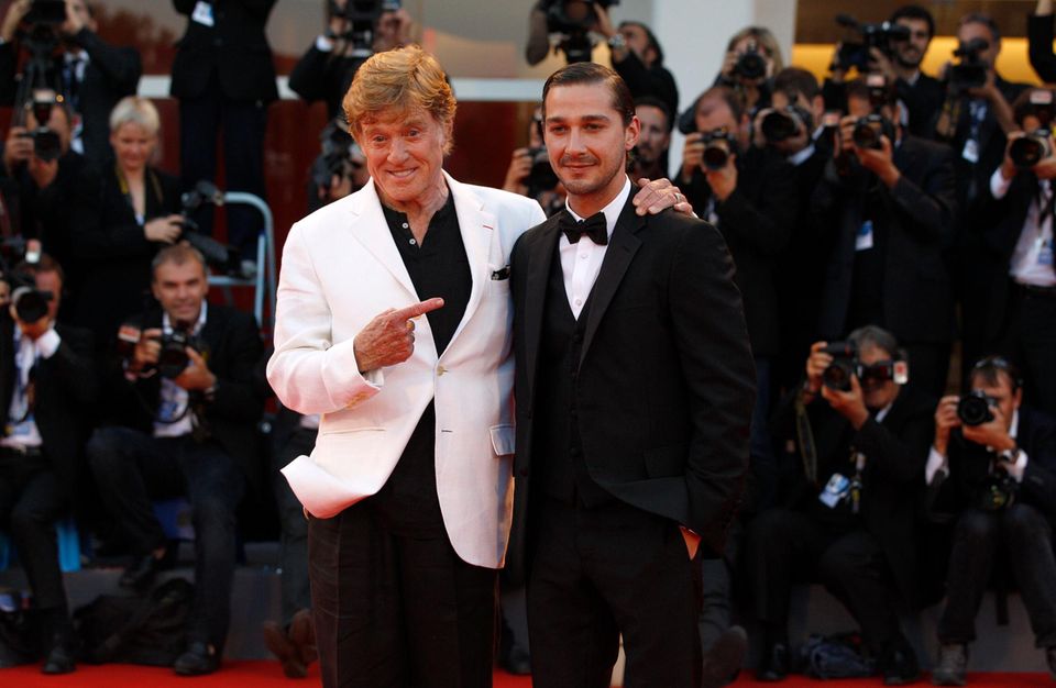 Im Film liefern sie sich ein Duell, auf dem roten Teppich ist alles gut: Redford mit Co-Star Shia LaBeouf. Im Film liefern sie sich ein Duell, auf dem roten Teppich ist alles gut: Redford mit Co-Star Shia LaBeouf.