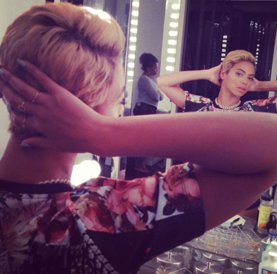Beyoncé zeigt auf Instagram ihre neue Frisur.