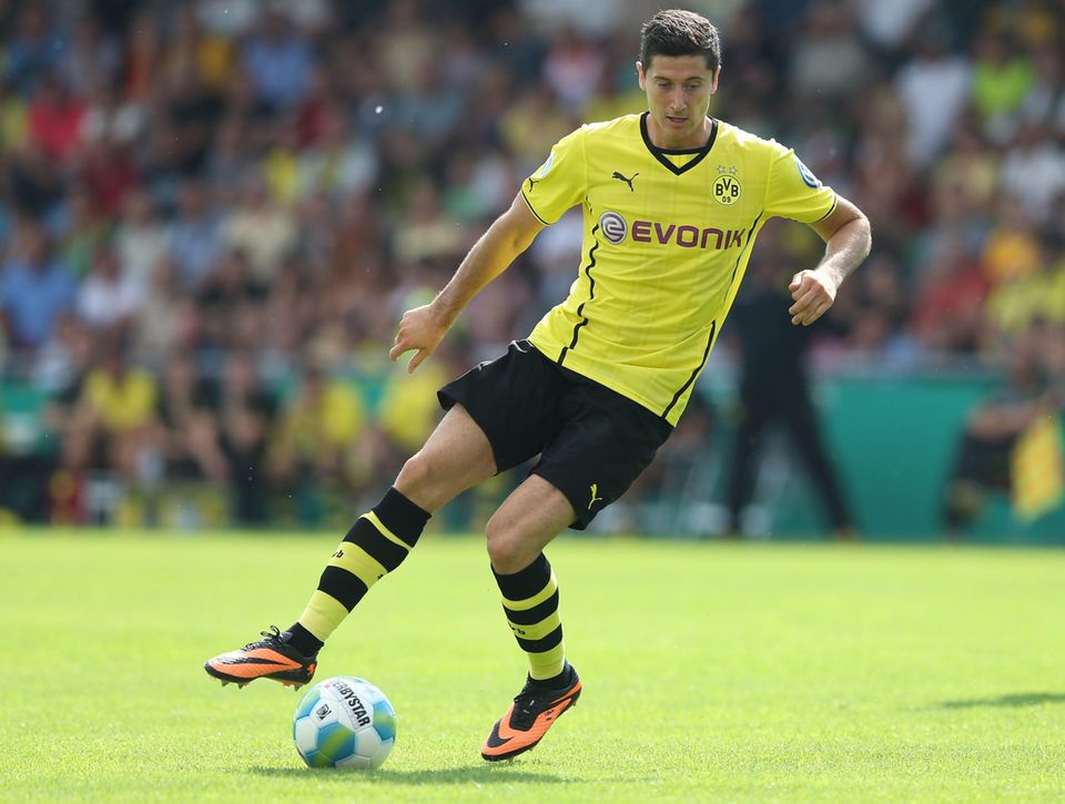 Robert Lewandowski: Seit 2010 ist der Pole Robert Lewandowski Torjäger bei Borussia Dortmund. Seit 2010 ist der Pole Robert Lewandowski Torjäger bei Borussia Dortmund.
