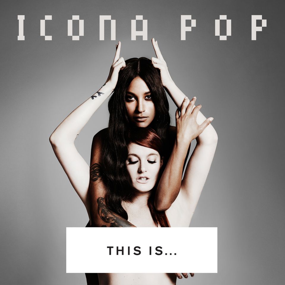 Icona Pop: Neue Platte: "Girlfriend" ist die aktuelle Single von Icona Pop und überzeugt mit knalligem Disco-Pop. Das zweite Album des Duos "This Is ... Icona Pop" erscheint demnächst. Neue Platte: "Girlfriend" ist die aktuelle Single von Icona Pop und überzeugt mit knalligem Disco-Pop. Das zweite Album des Duos "This Is ... Icona Pop" erscheint demnächst.