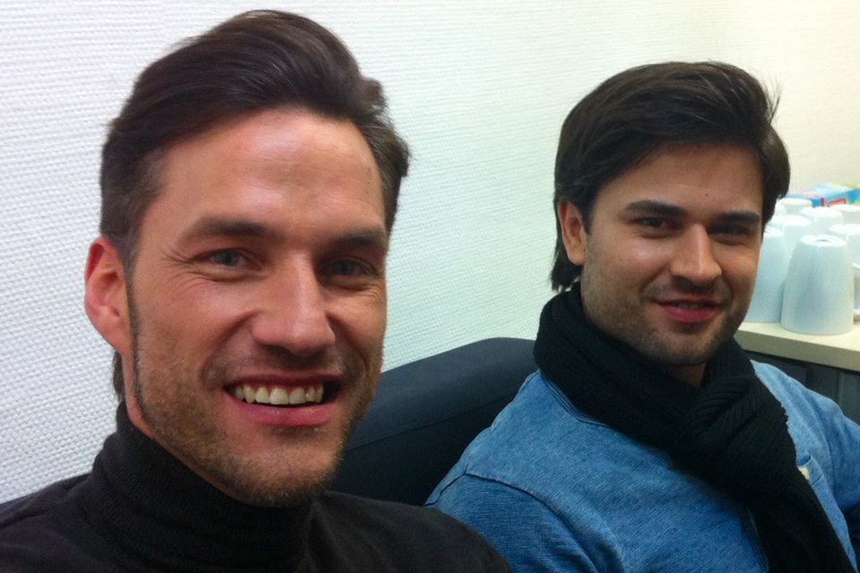 "Unter Uns"-Stars: Stefan Bockelmann und Milos Vukovic beim Gespräch mit Gala.de. Beide gehören seit über zehn Jahren zum Team von "Unter Uns". Stefan Bockelmann und Milos Vukovic beim Gespräch mit Gala.de. Beide gehören seit über zehn Jahren zum Team von "Unter Uns".