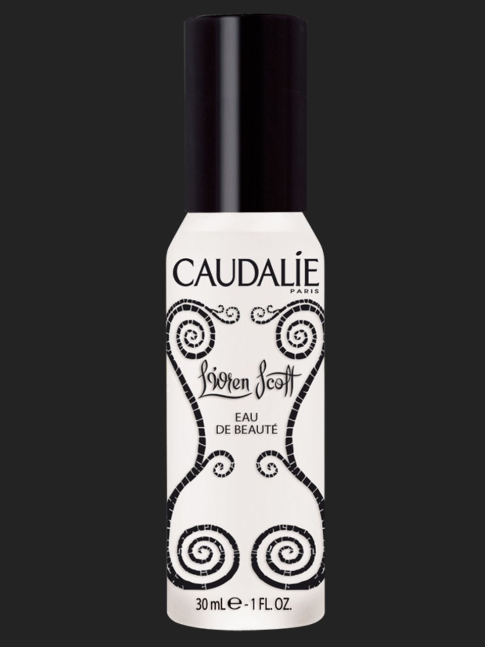 L'Wren Scott: Halb Serum, halb Gesichtstonic, mit natürlichem Traubenextrakt: "Eau de Beauté – L'Wren Scott Edition", 100 ml, ca. 30 Euro, nur in Apotheken Halb Serum, halb Gesichtstonic, mit natürlichem Traubenextrakt: "Eau de Beauté – L'Wren Scott Edition", 100 ml, ca. 30 Euro, nur in Apotheken