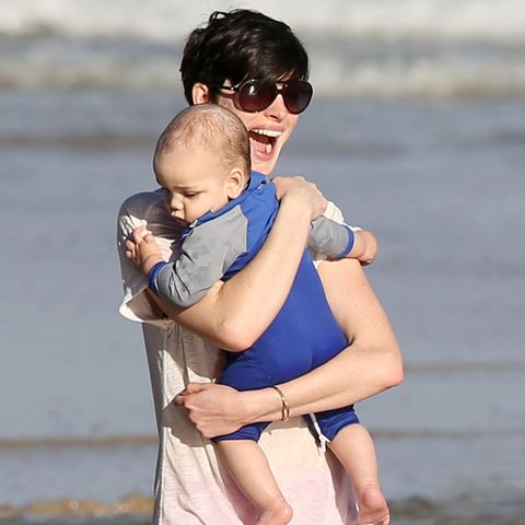 Anne Hathaway