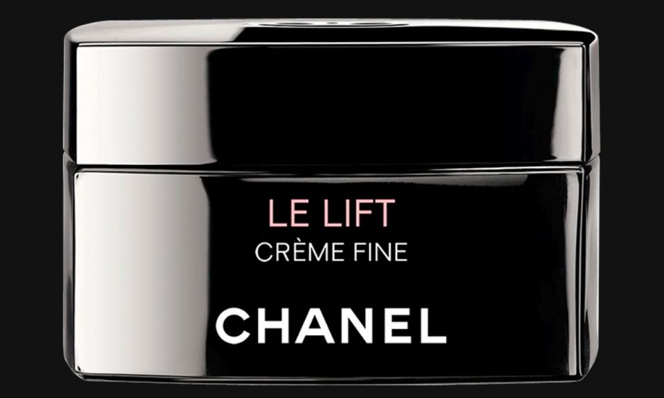 Anti-Aging: "Le Lift" von Chanel, erhältlich in drei verschiedenen Texturen, je 50 ml, ca. 109 Euro "Le Lift" von Chanel, erhältlich in drei verschiedenen Texturen, je 50 ml, ca. 109 Euro