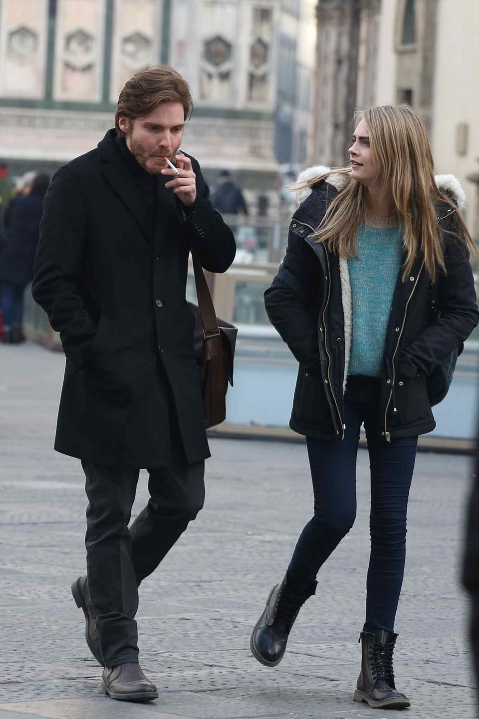 18. Dezember 2013: Daniel Brühl und Cara Delevingne sind gerade für Dreharbeiten zum Film über Amanda Knox "The Face of An Angel" in Florenz.