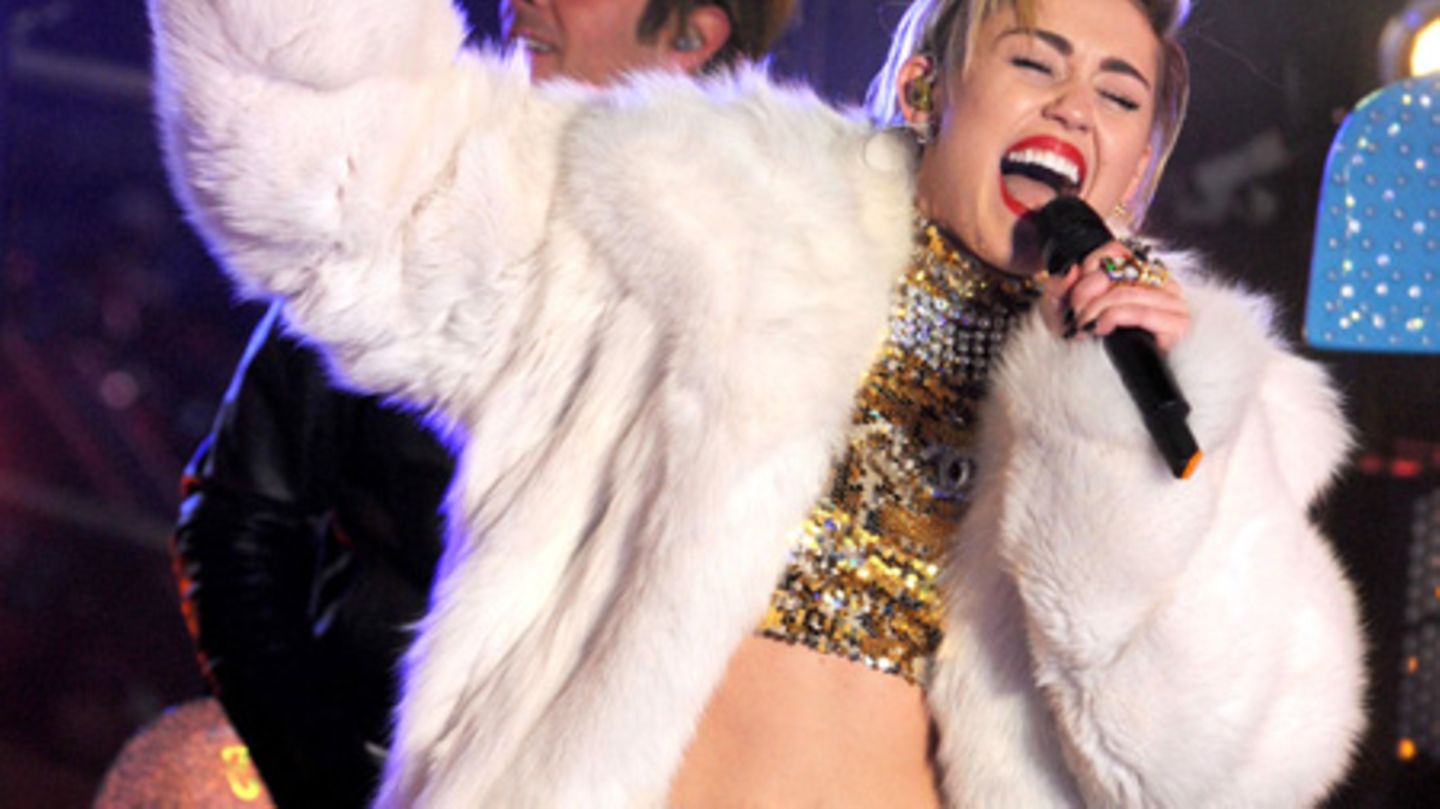 Miley Cyrus Wilde Party Mit Nackten Frauen Gala De