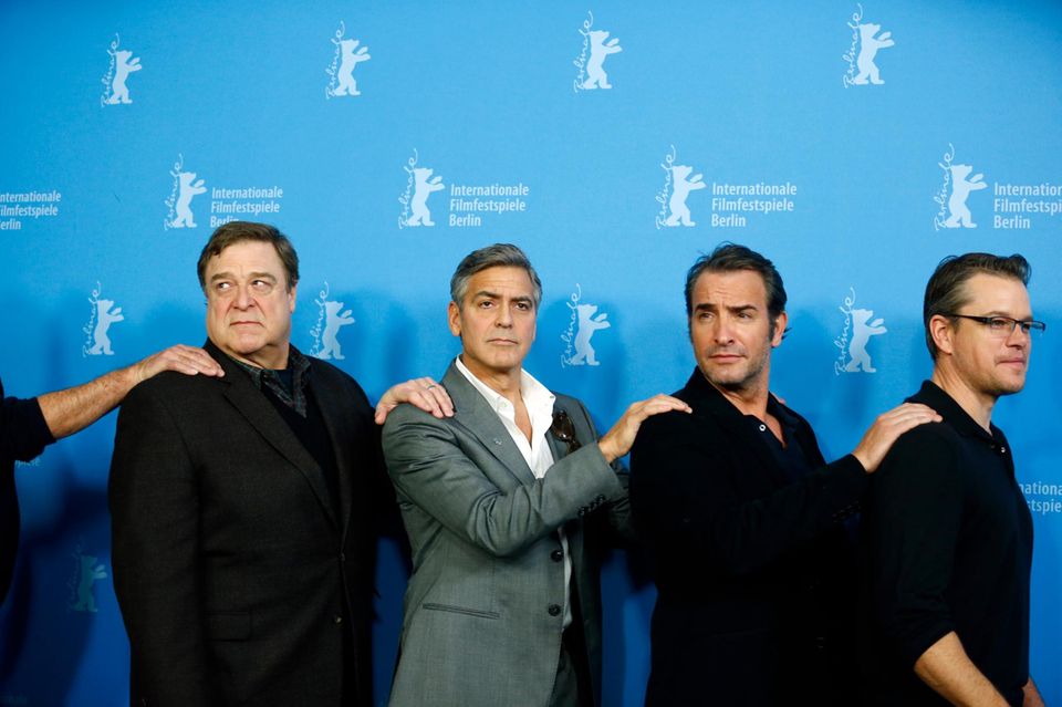 Die Crew von "Monuments Men": John Goodman, George Clooney, Jean Dujardin und Matt Damon