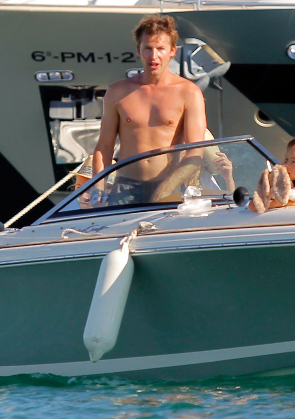 Stars wie James Blunt setzen sich dafür ein, dass Ibizas Natur unbedroht bleibt. Stars wie James Blunt setzen sich dafür ein, dass Ibizas Natur unbedroht bleibt.