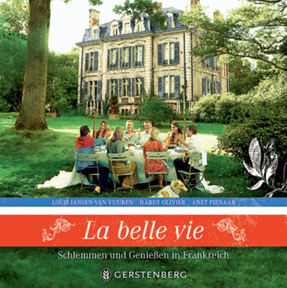 Artischocken: Würzige Flammkuchen wie im Elsass, herrlich fluffige Madeleines à la Parisienne: Die können Sie jetzt auch zu Hause servieren! Das bunt bebilderte Nachschlagewerk präsentiert mehr als 90 traditionelle Klassiker der französischen Küche. So werden köstliche Erinnerungen ans kulinarische Frankreich wieder lebendig – bon appetit! ("La belle vie", Gerstenberg Verlag, 436 S., 36 Euro) Würzige Flammkuchen wie im Elsass, herrlich fluffige Madeleines à la Parisienne: Die können Sie jetzt auch zu Hause servieren! Das bunt bebilderte Nachschlagewerk präsentiert mehr als 90 traditionelle Klassiker der französischen Küche. So werden köstliche Erinnerungen ans kulinarische Frankreich wieder lebendig – bon appetit! ("La belle vie", Gerstenberg Verlag, 436 S., 36 Euro)