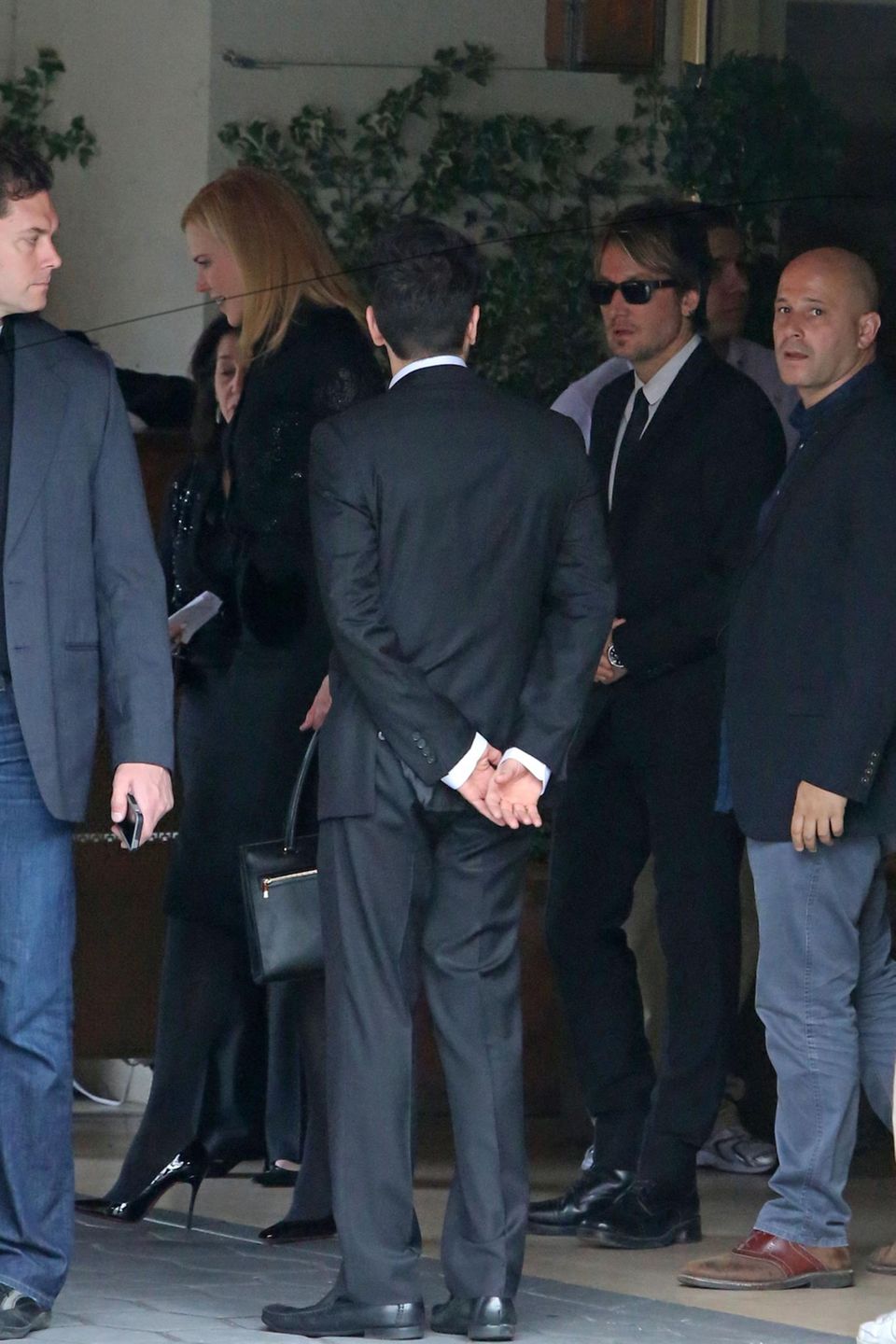 Nicole Kidman und Keith Urban schließen sich den Trauergästen bei der Gedenkfeier für L'Wren Scott in Los Angeles an.