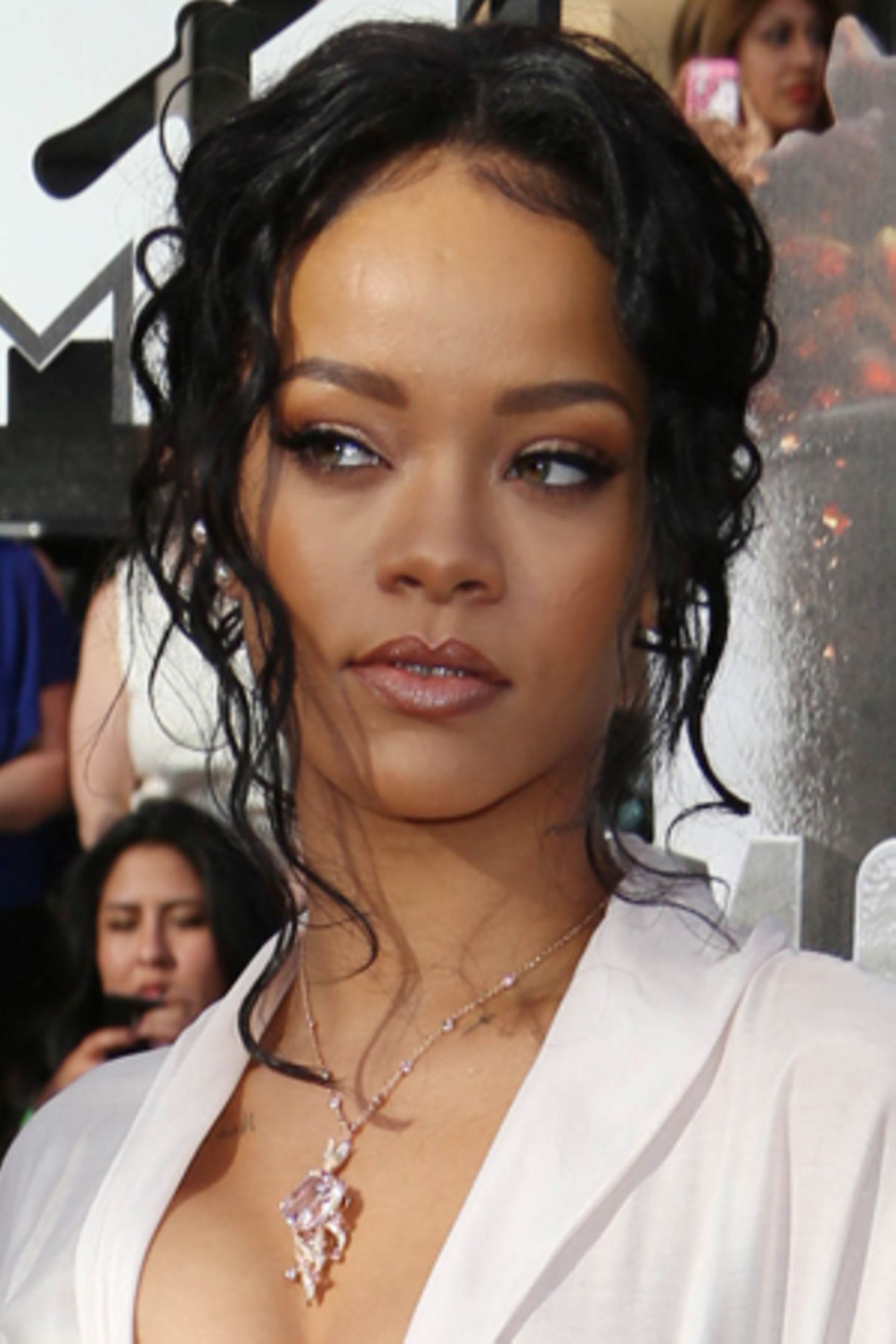 Rihanna Glücklich Als Single Gala De