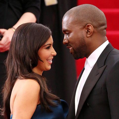 Mit Kanye West, 36, ist mit Kim seit Oktober 2013 verlobt.