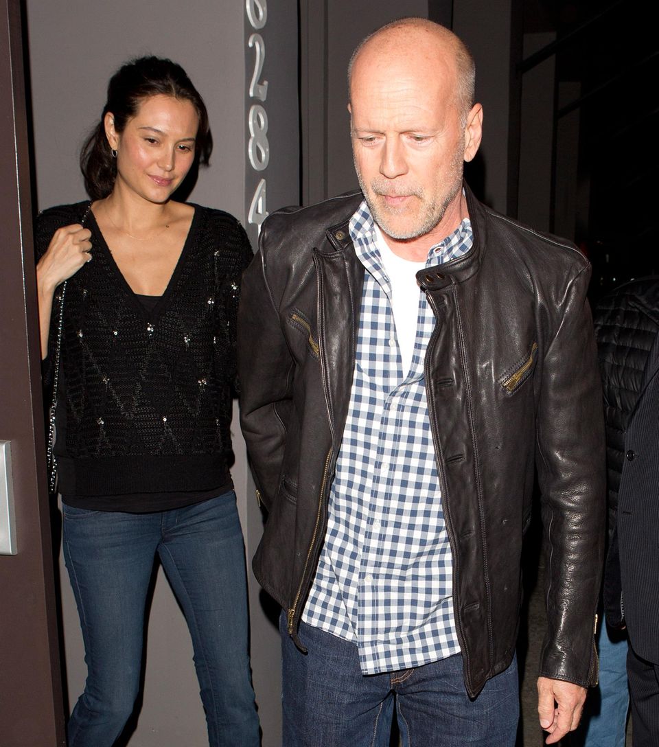 Emma Heming Willis: 27. Februar 2014: Bruce Willis hat seine schwangere Frau Emma Heming ist West Hollywood zum Essen ausgeführt. 27. Februar 2014: Bruce Willis hat seine schwangere Frau Emma Heming ist West Hollywood zum Essen ausgeführt.