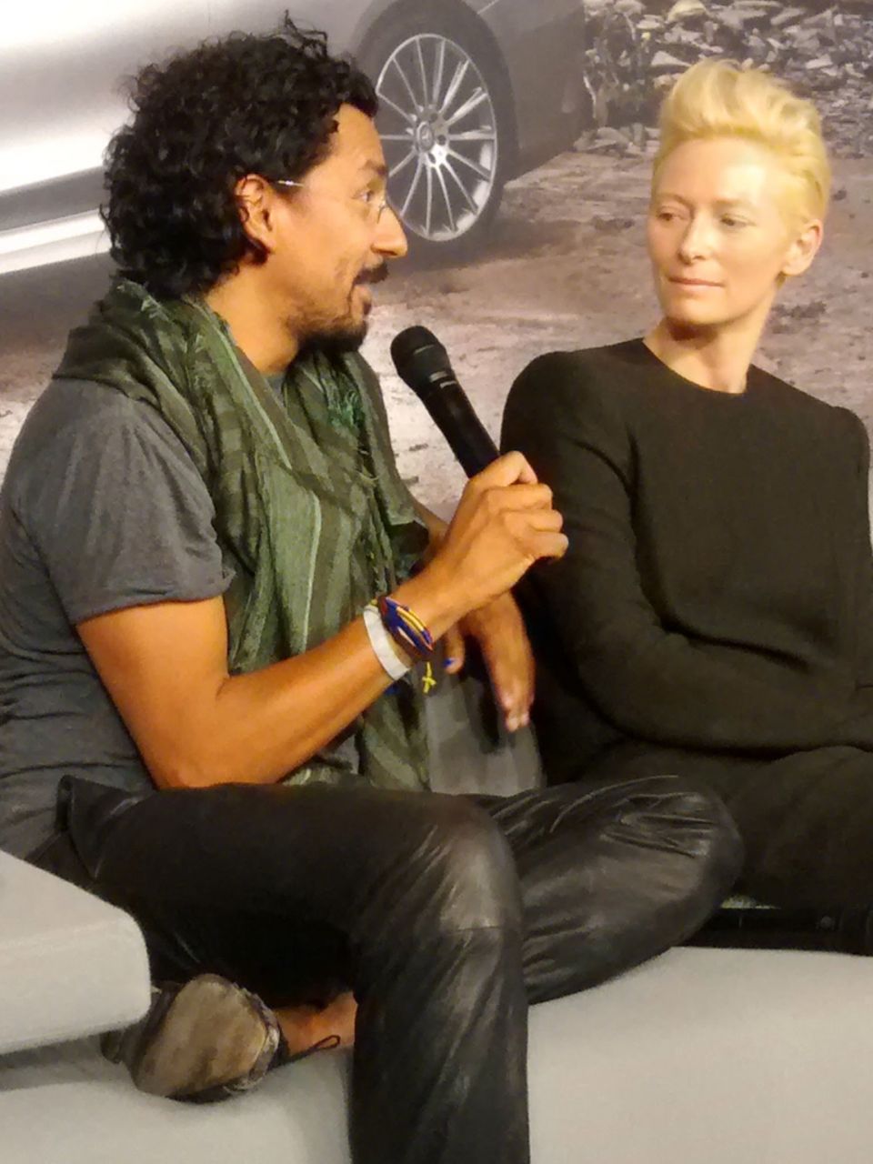 Fashionweek Berlin: Haben dasselbe Verständnis von Stil, Mode und Luxus: Designer Haider Ackermann und Stil-Ikone Tilda Swinton. Haben dasselbe Verständnis von Stil, Mode und Luxus: Designer Haider Ackermann und Stil-Ikone Tilda Swinton.