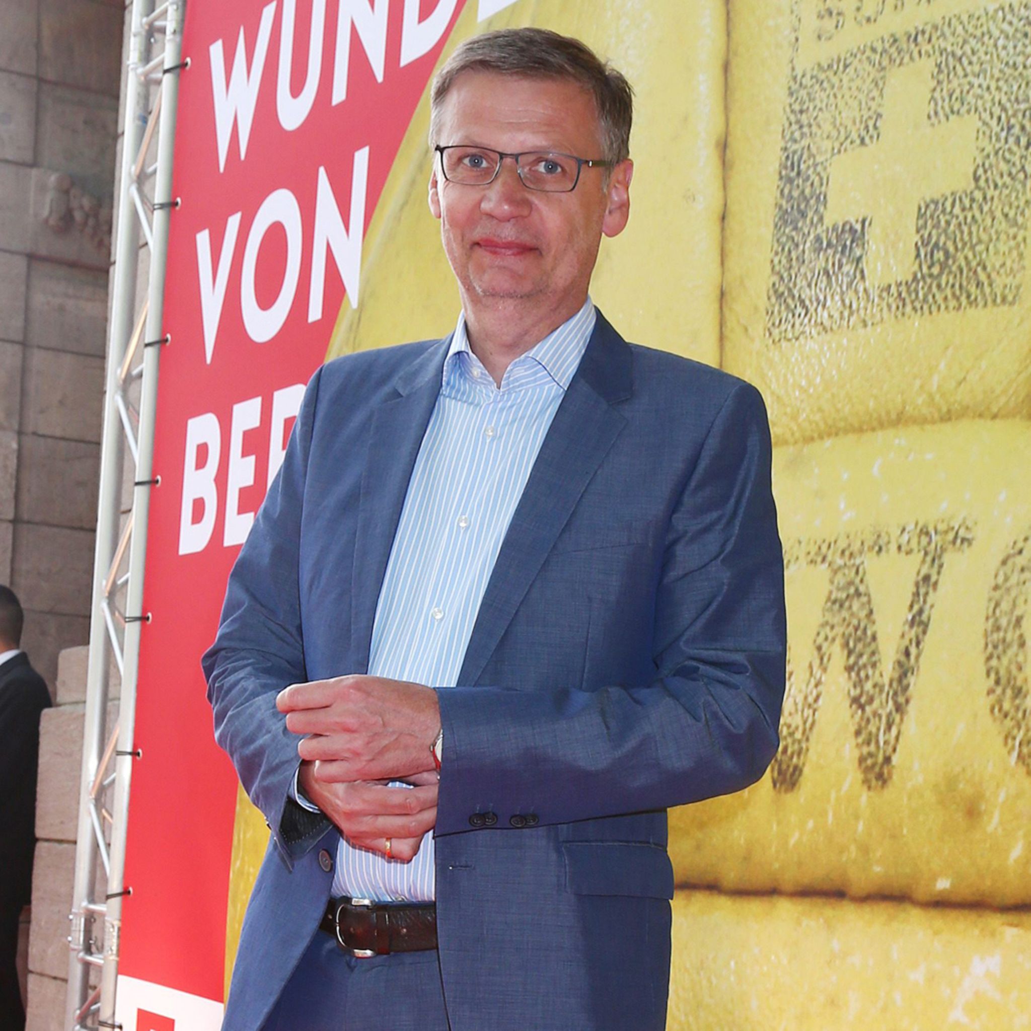 Günther Jauch Fußballgucken mit Freude GALA.de