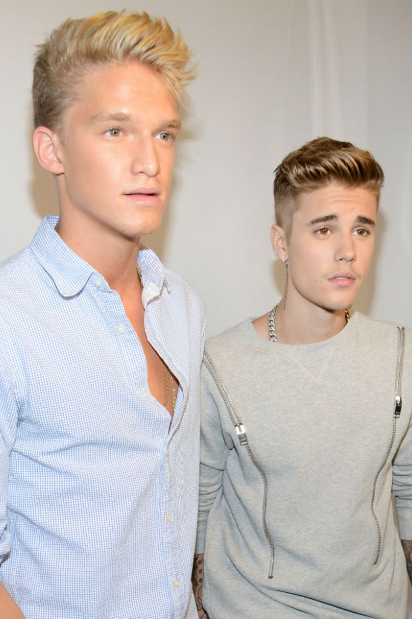Justin Bieber + Cody Simpson Akustik Duett mit Cody Simpson   GALA.de