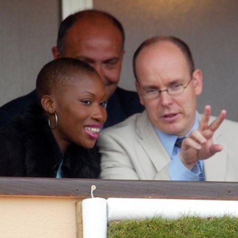 2002 sah man Nicole Coste und Fürst Albert auf der Tribüne eines Tennisturniers in Monaco.