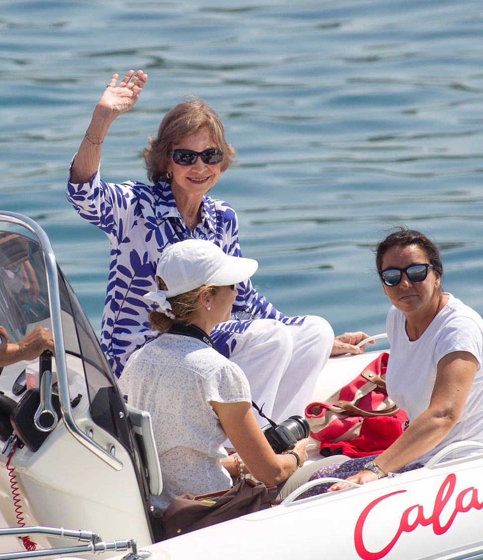 Könign Sofia ist ohne König Juan Carlos im Urlaub.