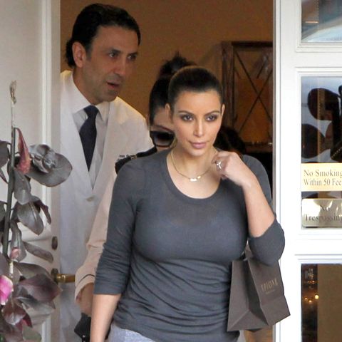 Kim Kardashian und ihr Schönheitschirurg Dr. Simon Ourian