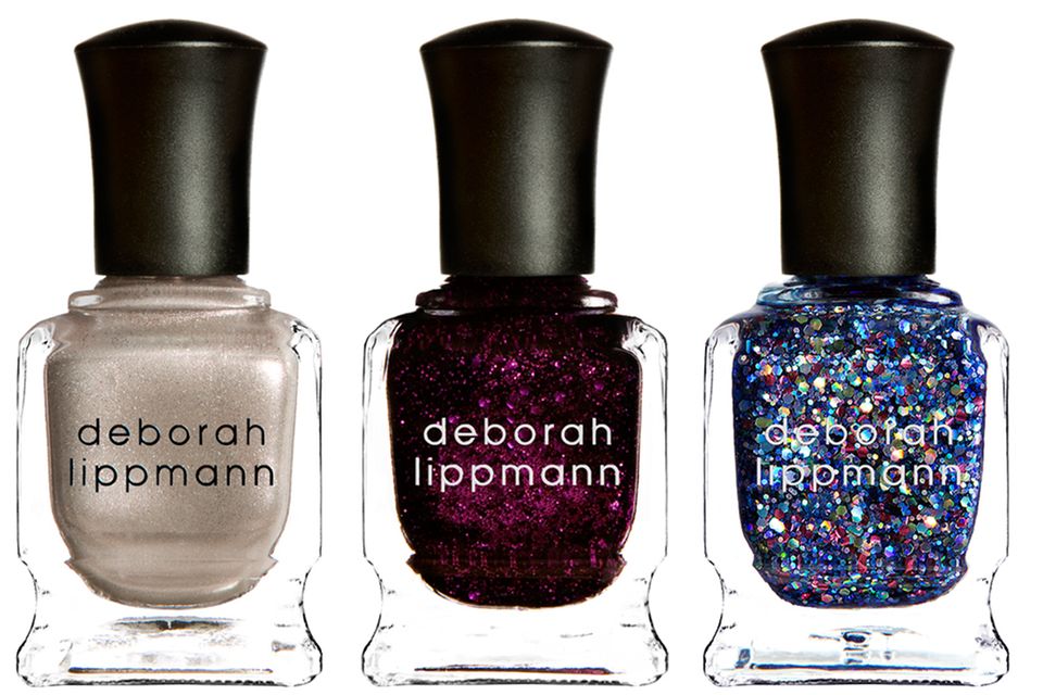 Die musikvernarrte Deborah Lippmann gibt ihren Kreationen Songtitel als Namen. Einige hat sie sogar gemeinsam mit Popstars entwickelt. Von links nach rechts: Chers "Believe", Lady Gagas "Bad Romance", Kelly Clarksons "Stronger". Je ca. 24 Euro, online über www.niche-beauty.com erhältlich, Storefinder über Atout Cosmetics, Tel. 040/429 33 67 70 Die musikvernarrte Deborah Lippmann gibt ihren Kreationen Songtitel als Namen. Einige hat sie sogar gemeinsam mit Popstars entwickelt. Von links nach rechts: Chers "Believe", Lady Gagas "Bad Romance", Kelly Clarksons "Stronger". Je ca. 24 Euro, online über www.niche-beauty.com erhältlich, Storefinder über Atout Cosmetics, Tel. 040/429 33 67 70