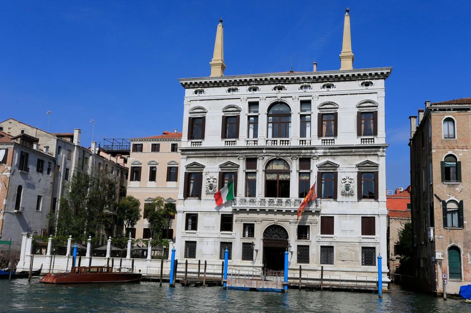 George Clooney + Amal Alamuddin: Der Palazzo Papadopoli liegt direkt am Canale Grande in Venedig. Der Palazzo Papadopoli liegt direkt am Canale Grande in Venedig.