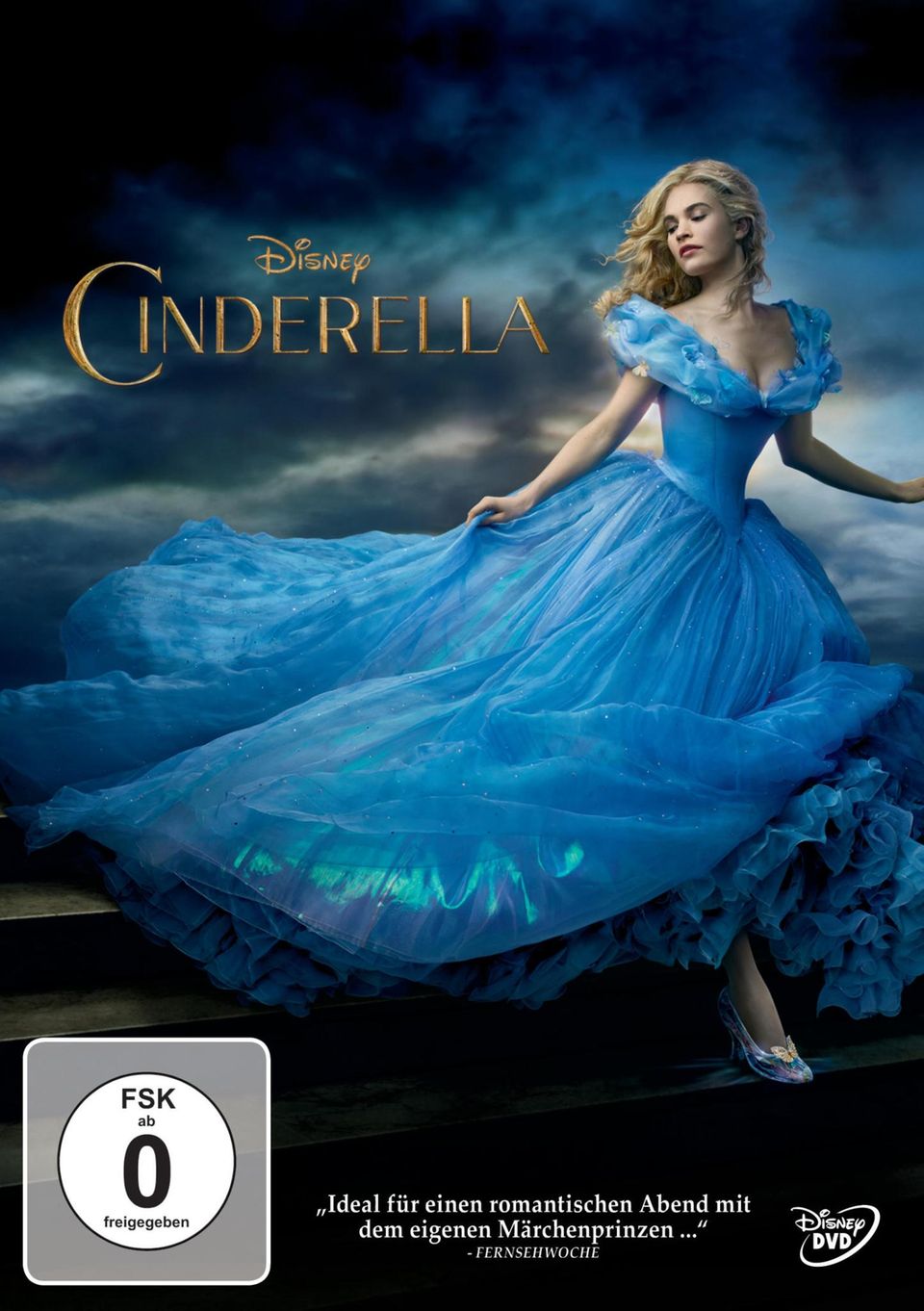 Cinderella: Ab dem 10. September zieht Cinderella in die heimischen vier Wänden ein. Da erscheint das Märchen auf DVD und Blu-ray. Ab dem 10. September zieht Cinderella in die heimischen vier Wänden ein. Da erscheint das Märchen auf DVD und Blu-ray.