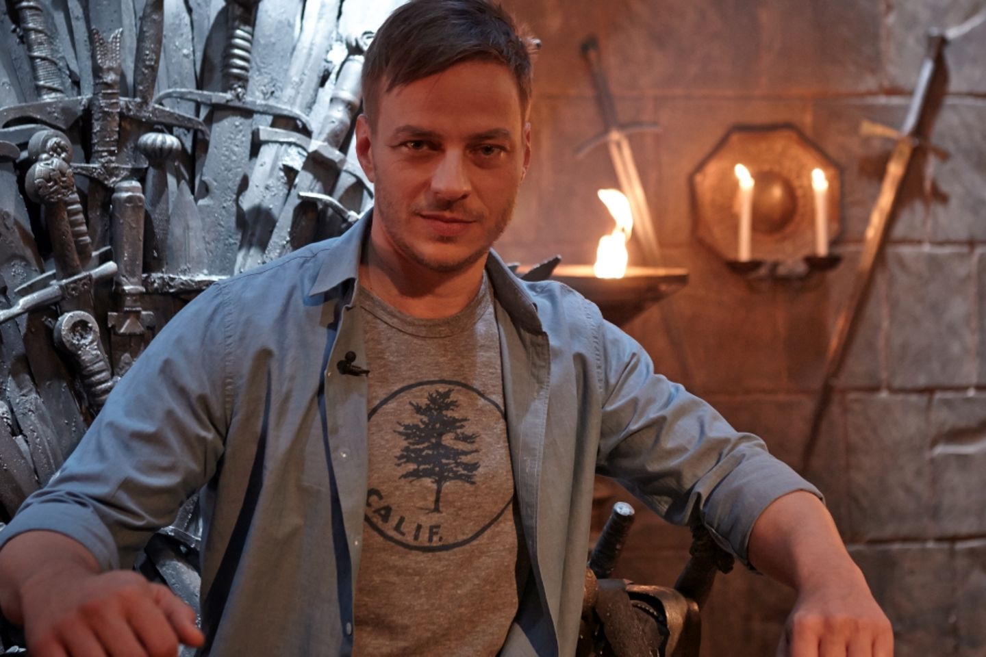 Tom wlaschiha photoshoot