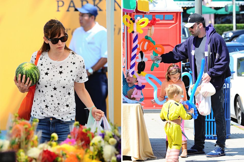 Ben Affleck: Auf dem Food-Market trennt sich die Familie Affleck-Garner direkt voneinander. Während Jennifer Obst und Gemüse einkauft, wickelt Ben die Kids um seinen Finger, indem er sie mit witzigen Ballons beglückt. Auf dem Food-Market trennt sich die Familie Affleck-Garner direkt voneinander. Während Jennifer Obst und Gemüse einkauft, wickelt Ben die Kids um seinen Finger, indem er sie mit witzigen Ballons beglückt.