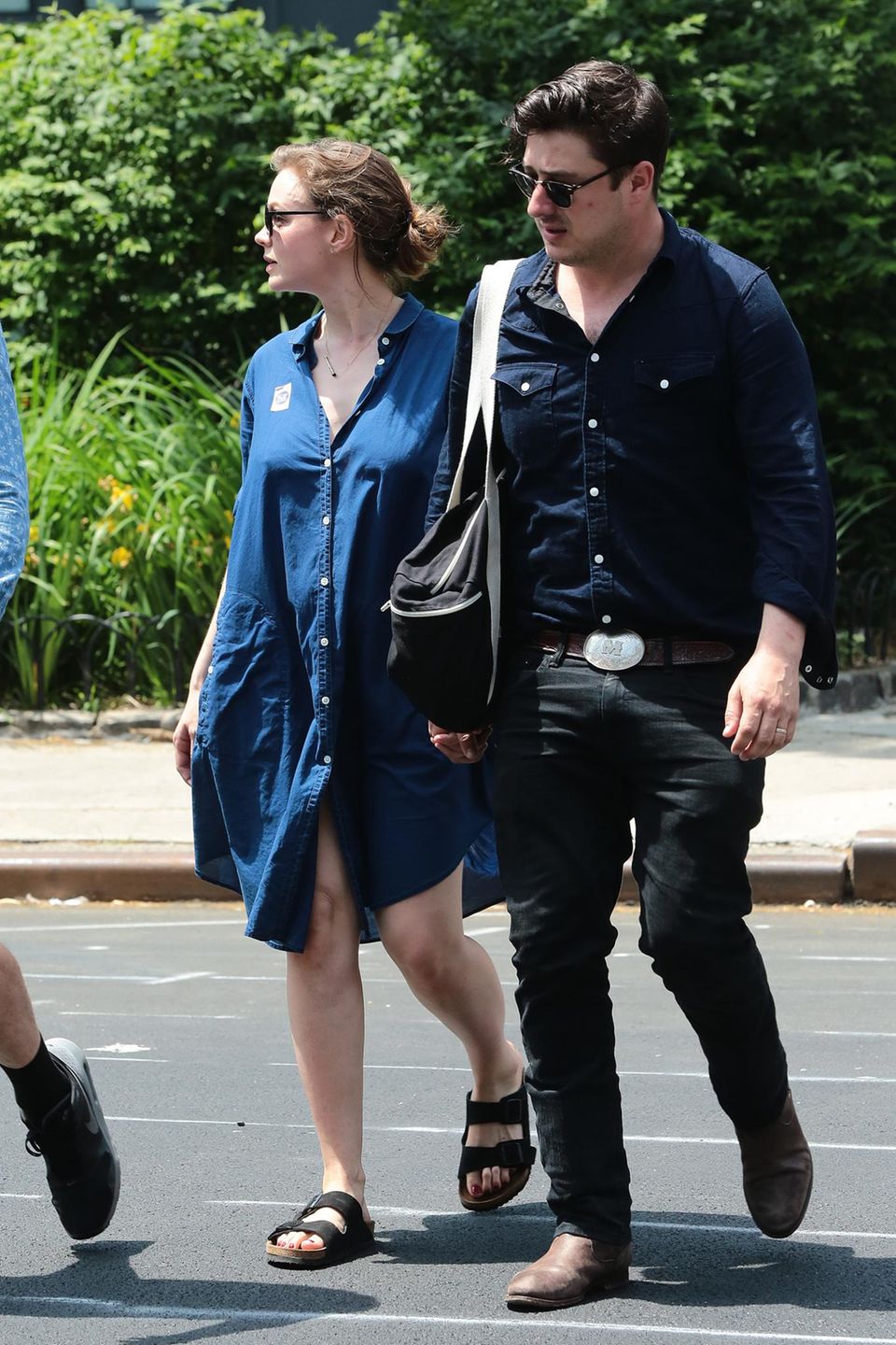Das sieht ganz nach Babybäuchlein aus: Carey Mulligan und Marcus Mumford unterwegs in New York. Das sieht ganz nach Babybäuchlein aus: Carey Mulligan und Marcus Mumford unterwegs in New York.