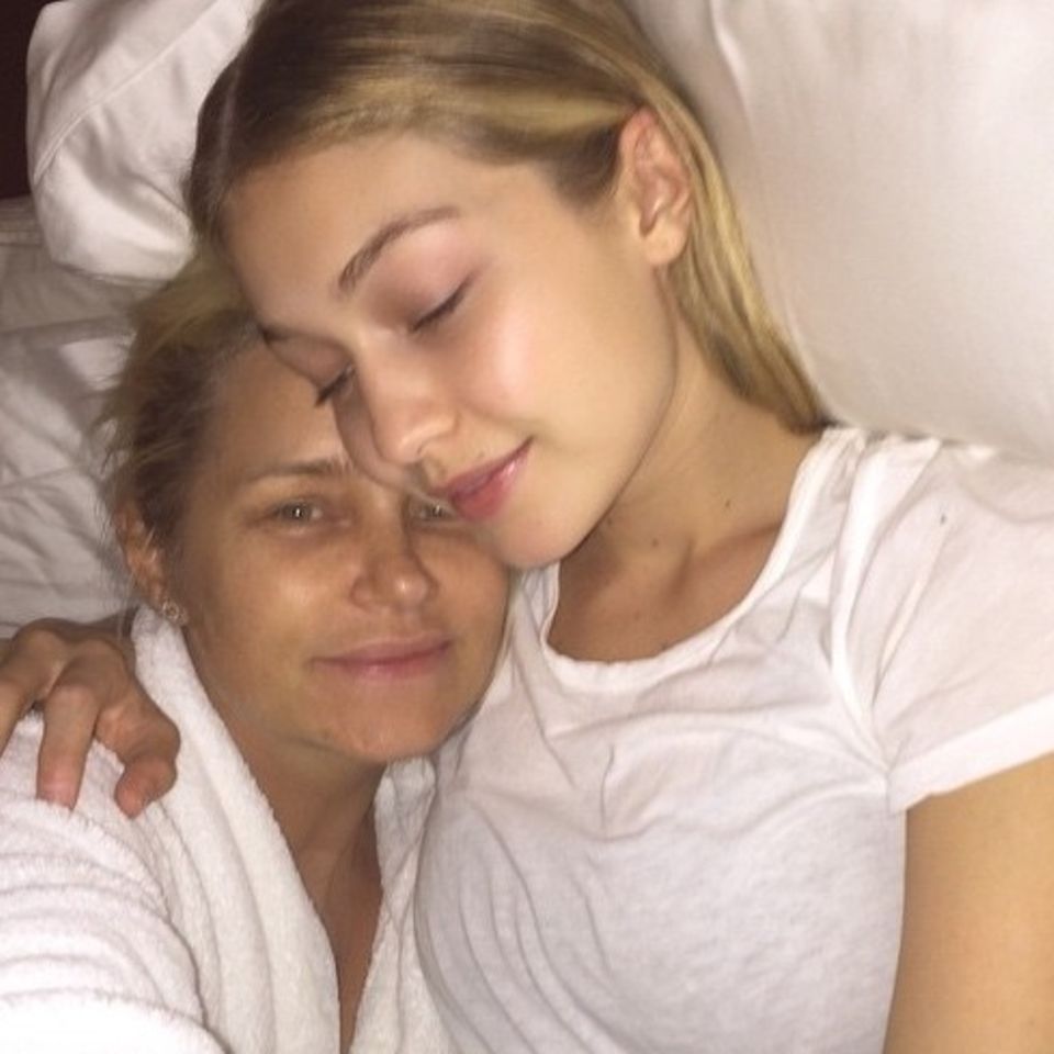 Gigi Hadid: Ihre Mutter Yolanda leidet an Borreliose