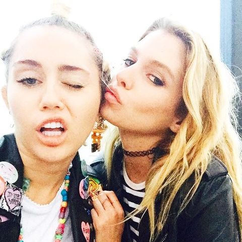 Miley Cyrus, Stella Maxwell