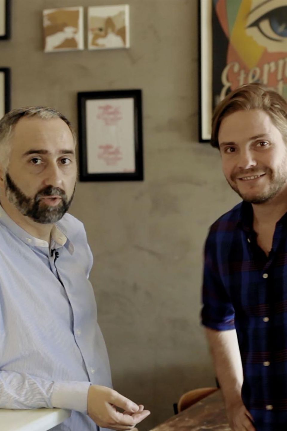 Ein ganzer und ein halber Spanier: Atilano Gonzalez und Daniel Brühl führen die Berliner "Bar Raval".