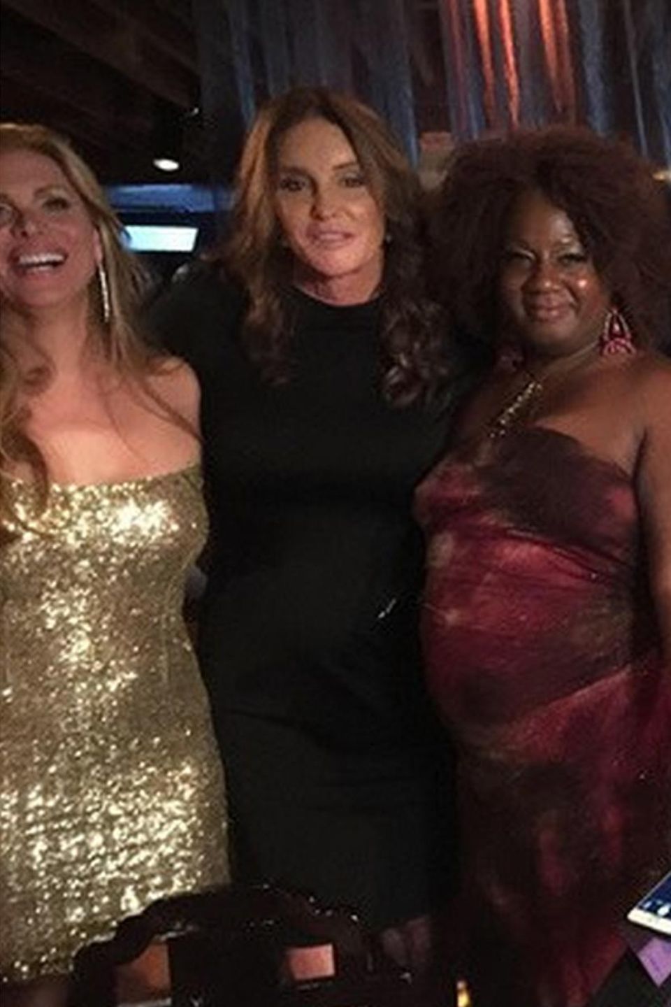 Caitlyn Jenner im Kreise ihrer Freundinnen Caitlyn Jenner im Kreise ihrer Freundinnen