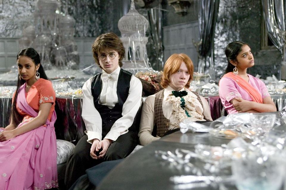 In der Verfilmung von "Harry Potter und der Feuerkelch" ist Afshan Azad als Padma Patil (ganz rechts) erstmals neben Daniel Radcliffe und Rupert Grint zu sehen.
