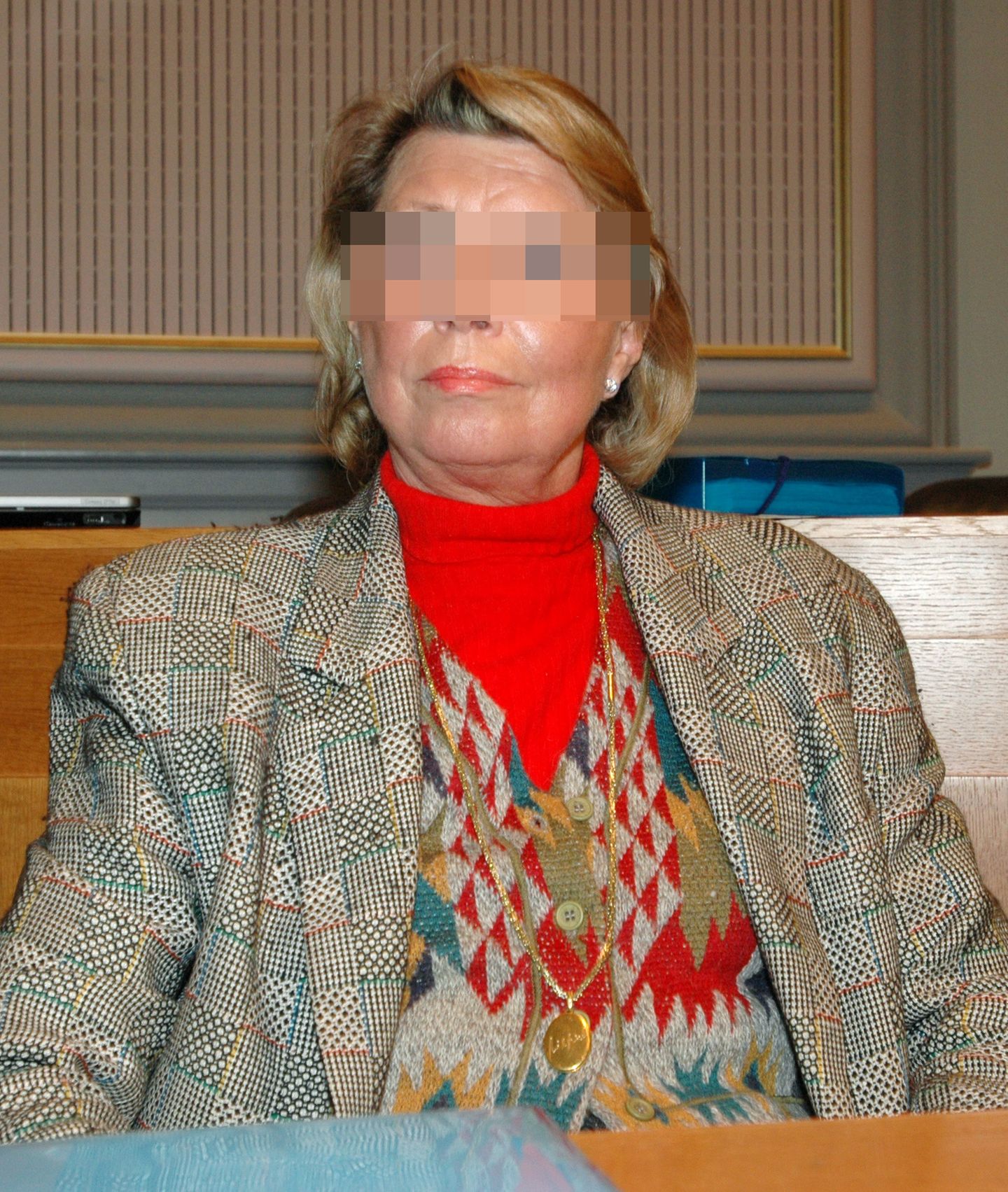 Christine Wels (†): 2008 saß Christine Wels in Kiel vor Gericht und wurde wegen Tierquälerei in 15 Fällen angeklagt. Christine Wels (†): 2008 saß Christine Wels in Kiel vor Gericht und wurde wegen Tierquälerei in 15 Fällen angeklagt.