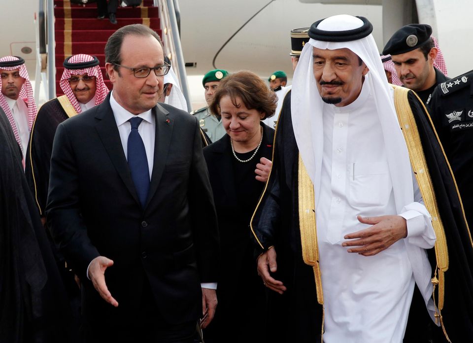 König Salman: Erst im Mai 2015 begrüßte König Salman den französischen Präsidenten Francois Hollande in Riyadh. Über die französischen Strände haben sie dort vielleicht auch gesprochen. Erst im Mai 2015 begrüßte König Salman den französischen Präsidenten Francois Hollande in Riyadh. Über die französischen Strände haben sie dort vielleicht auch gesprochen.