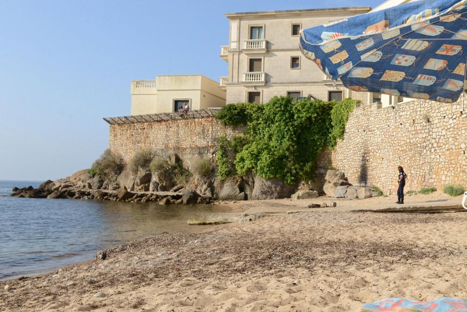 König Salman: Der umstrittene Strand "La Mirandole" Der umstrittene Strand "La Mirandole"