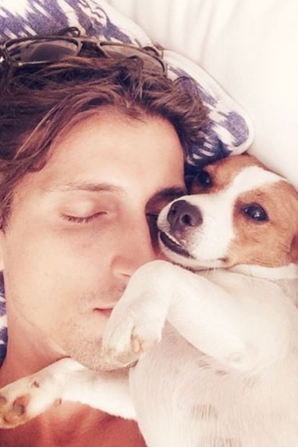 Der Verlobte von Candice Swanepoel, Hermann Nicoli und ihr Jack Russel Milo. Der Verlobte von Candice Swanepoel, Hermann Nicoli und ihr Jack Russel Milo.