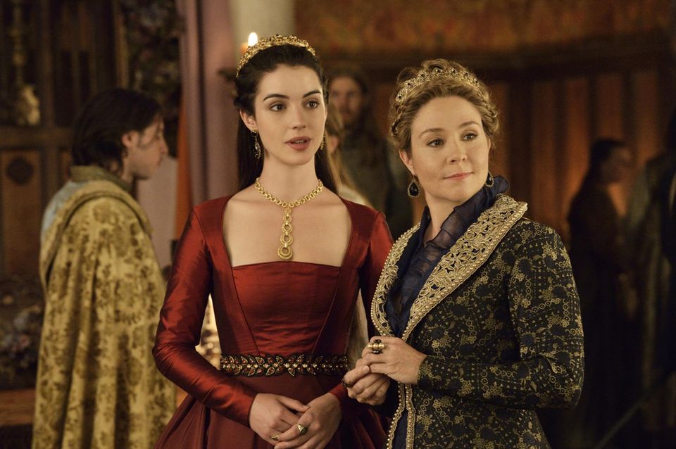 Die Frauen hinter dem König: Mary Stuart (Adelaide Kane) und die Mutter des Königs, Katharina von Medici (Megan Follows)