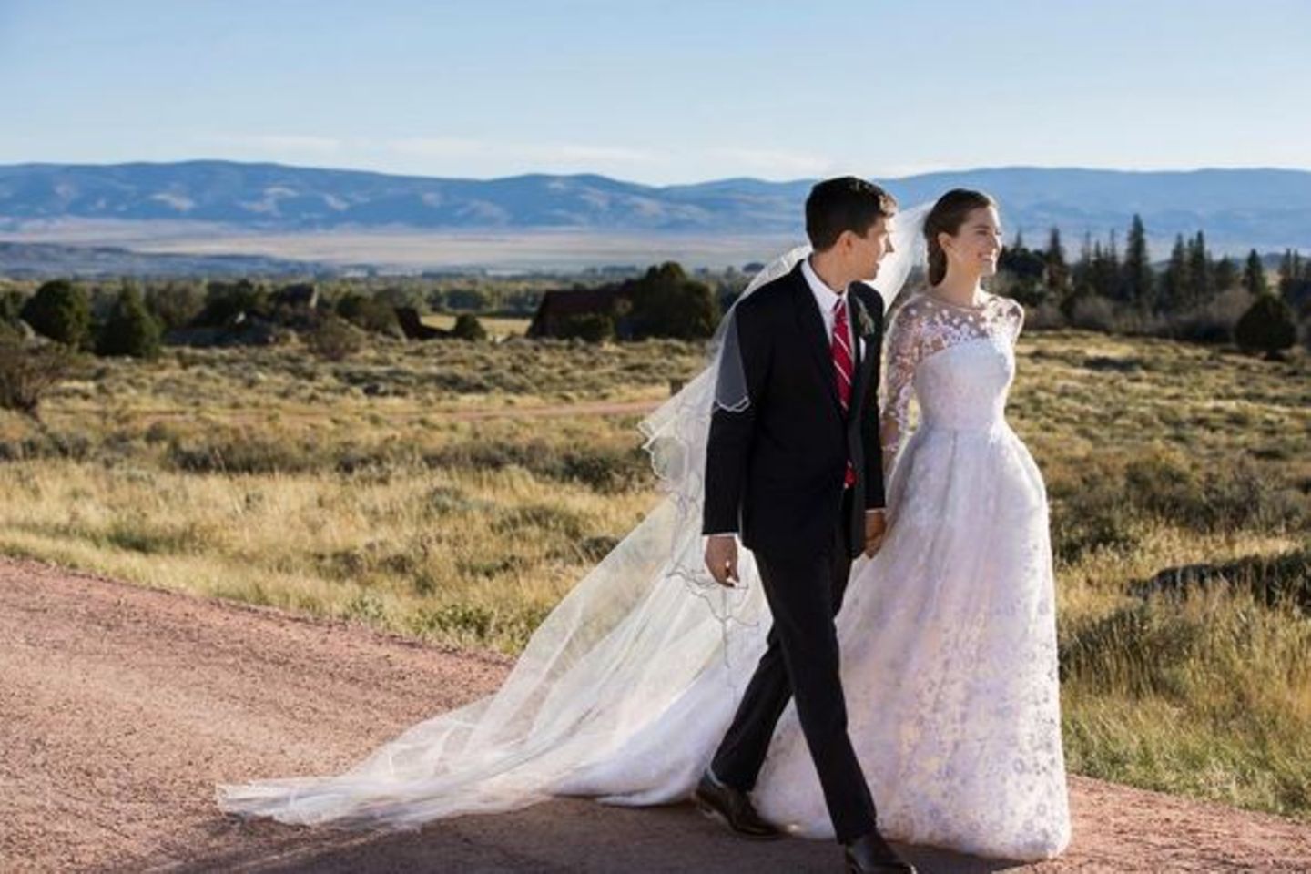 Allison Williams + Ricky Van Veen