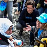 Charity: Hollywood-Star Orlando Bloom bricht nicht nur Herzen, sondern hat auch ein großes Herz. Als Unicef-Botschafter besuchte er in Mazedonien ein Flüchtlingscamp. Dort führte Gespräche und nahm sich vor allem Zeit für die Kinder vor Ort.