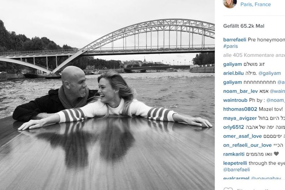 Super verliebt zeigen sich Bar Refaeli und ihr Mann Adi Ezra auf ihrem ersten Schnappschuss aus den Flitterwochen Super verliebt zeigen sich Bar Refaeli und ihr Mann Adi Ezra auf ihrem ersten Schnappschuss aus den Flitterwochen