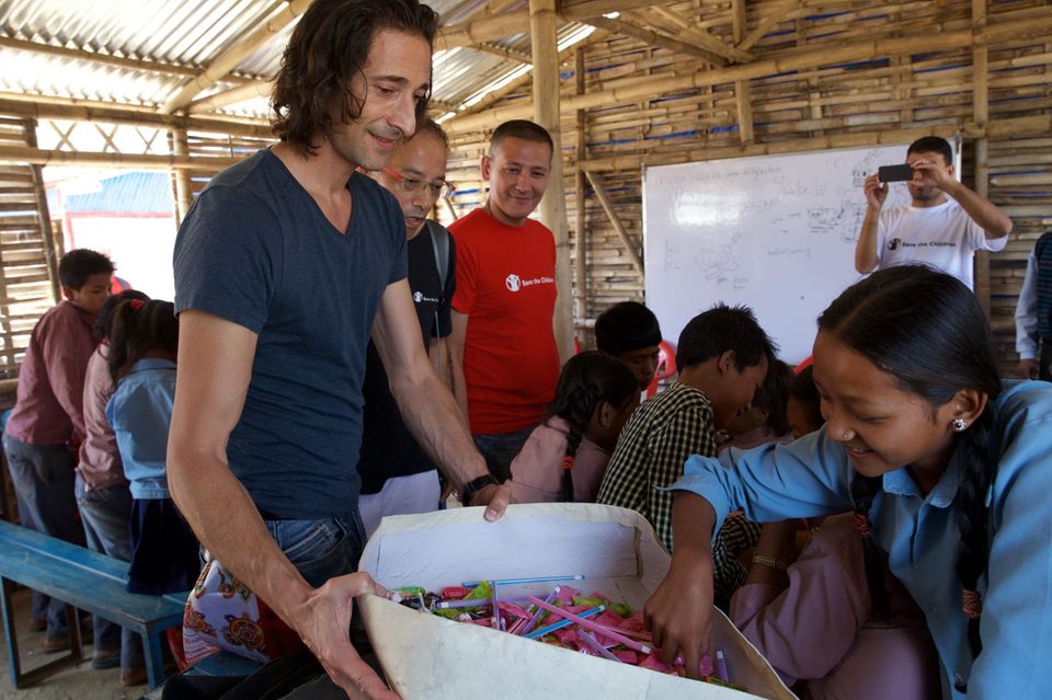Schauspieler Adrien Brody in Nepal - Er hatte die längste Anreise.