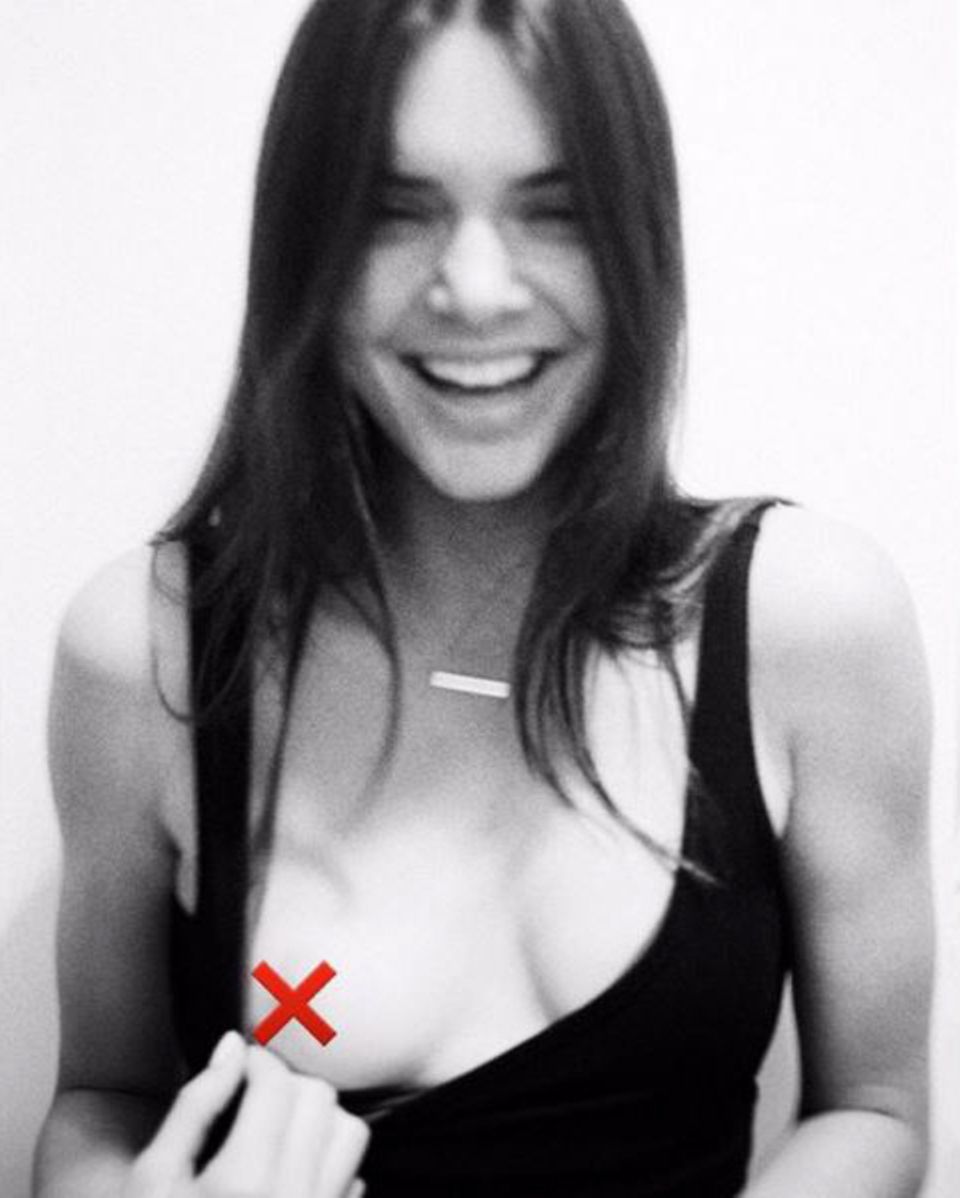 Kendall Jenner: Kendall Jenner bedankt sich auf Instagram: "Mein Lieblingsbild für jeden Einzelnen von euch 40 Millionen Fans" Kendall Jenner bedankt sich auf Instagram: "Mein Lieblingsbild für jeden Einzelnen von euch 40 Millionen Fans"