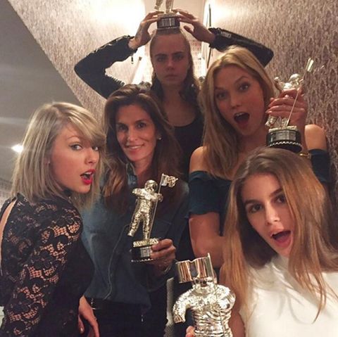 Taylor Swift, Cindy Crawford, Cara Delevingne, Karlie Kloss, Kaia Gerber