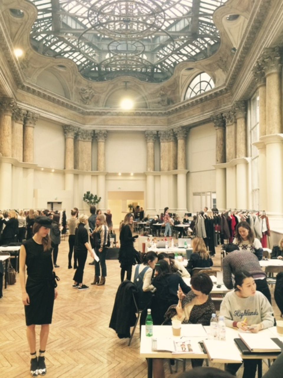 So Sue: Was für eine Kulisse: Isabel Marant Étoile Was für eine Kulisse: Isabel Marant Étoile