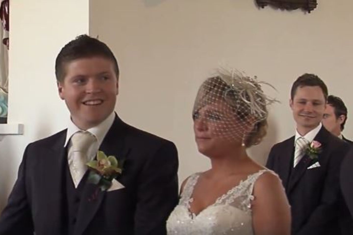 Niall Donnelly: Dieser Bräutigam stiehlt der Braut die Show