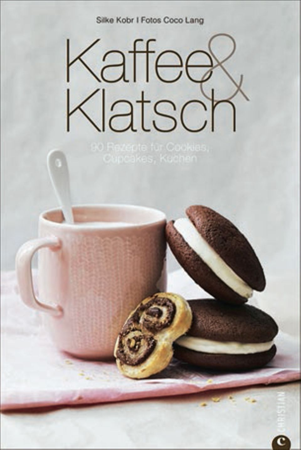 Brownies "Rocky Road": Bittersüßer Gossip an der Kaffetafel hat nur die feinsten Beilagen verdient: Bei Rote-Bete-Cupcakes, Limetten-Kokos-Pops oder Zupfbrot mit Erdnussbutter und Schokolade muss man nur aufpassen, dass die Leckereien nicht zum alleinigen Gesprächsthema werden, so köstlich sind sie. ("Kaffee & Klatsch", Christian Verlag, 192 S., 19,99 Euro) Bittersüßer Gossip an der Kaffetafel hat nur die feinsten Beilagen verdient: Bei Rote-Bete-Cupcakes, Limetten-Kokos-Pops oder Zupfbrot mit Erdnussbutter und Schokolade muss man nur aufpassen, dass die Leckereien nicht zum alleinigen Gesprächsthema werden, so köstlich sind sie. ("Kaffee & Klatsch", Christian Verlag, 192 S., 19,99 Euro)