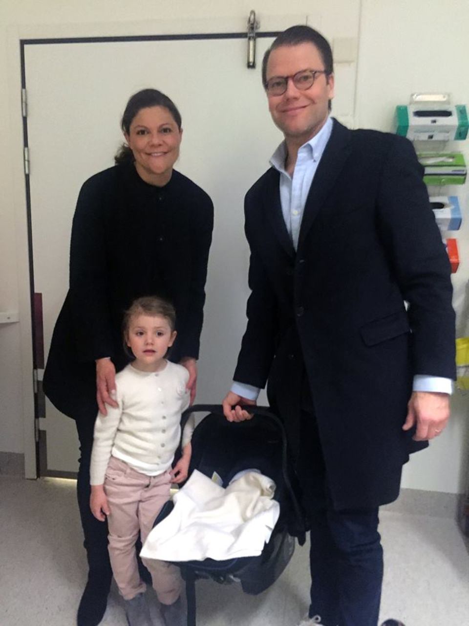 prinzessin victoria, prinz daniel, prinzessin estelle, prinz oscar, im krankenhaus, geburt prinzessin victoria, prinz daniel, prinzessin estelle, prinz oscar, im krankenhaus, geburt